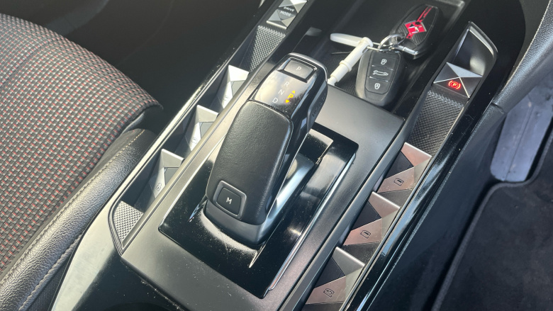 DS 3 Crossback 1.2 PureTech 130 Performance Line 5dr EAT8 Petrol 